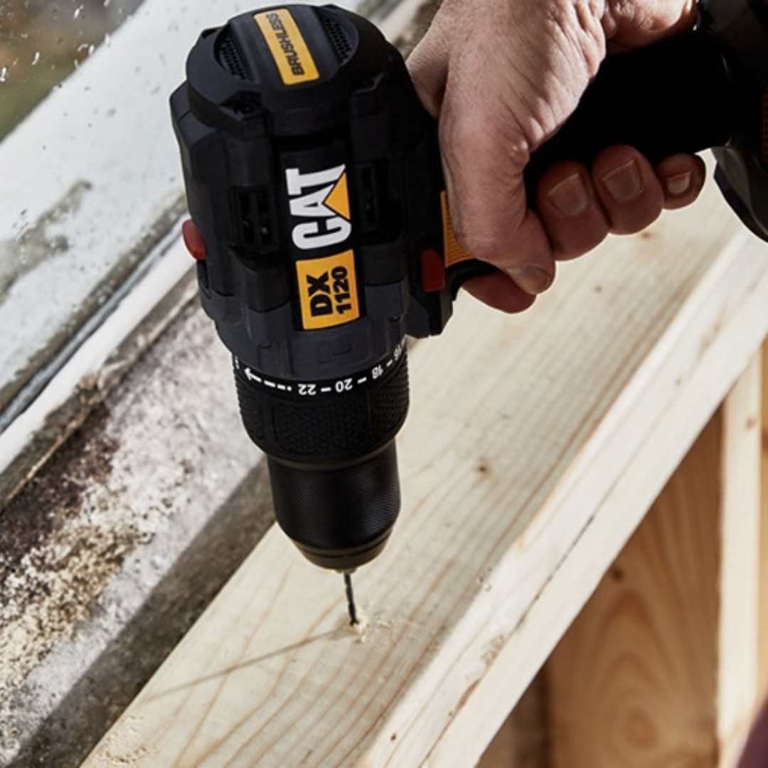 TALADRO PERCUTOR BRUSHLESS 18V - 65NM CON BATERIA Y CARGADOR