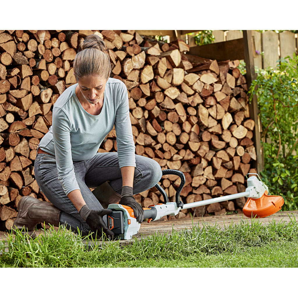 DESMALEZADORA A BATERÍA STIHL FSA 57