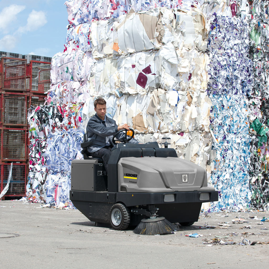 BARREDORA KÄRCHER KM 130/300 R D