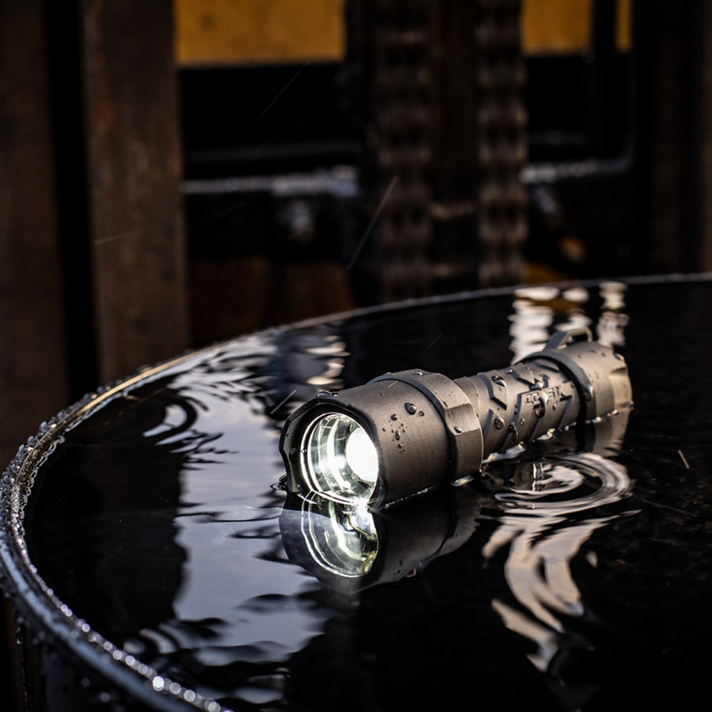 LINTERNA COAST PS400 - 570 LM - 233 MTS