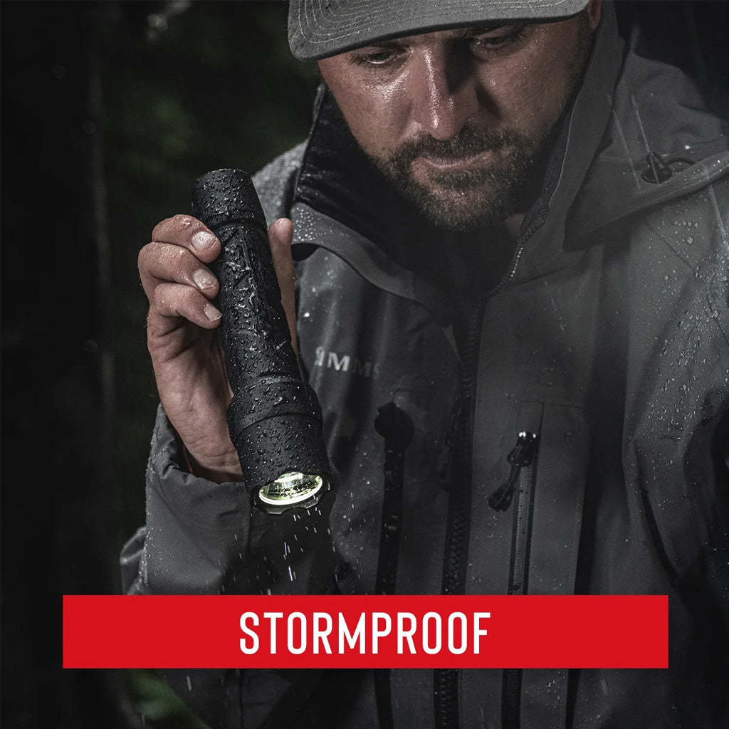 LINTERNA COAST PS650R - 740 LM - 266 MTS