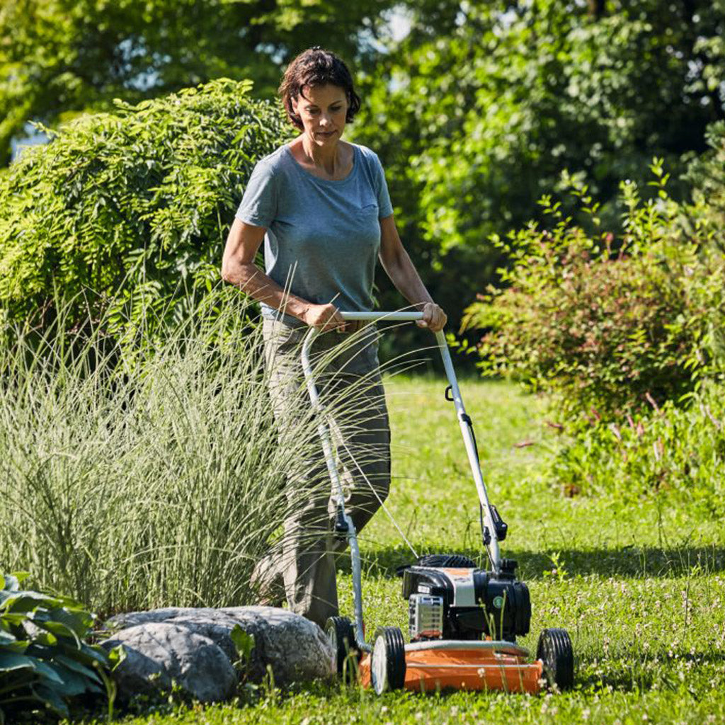 CORTA CÉSPED A COMBUSTIÓN STIHL RM 2.2 R 2,85 HP