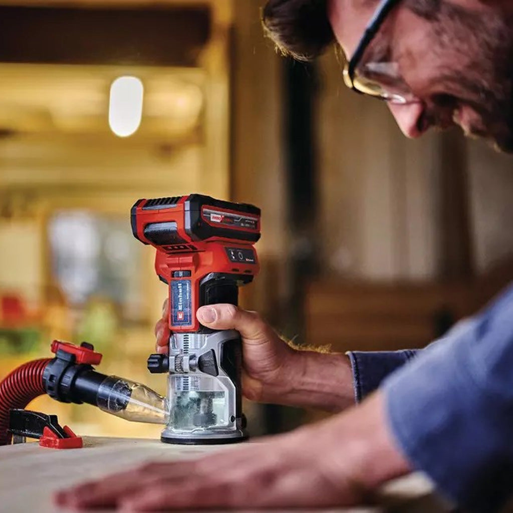 FRESADORA DE MANO EINHELL TP-ET 18 S/ BATERÍA