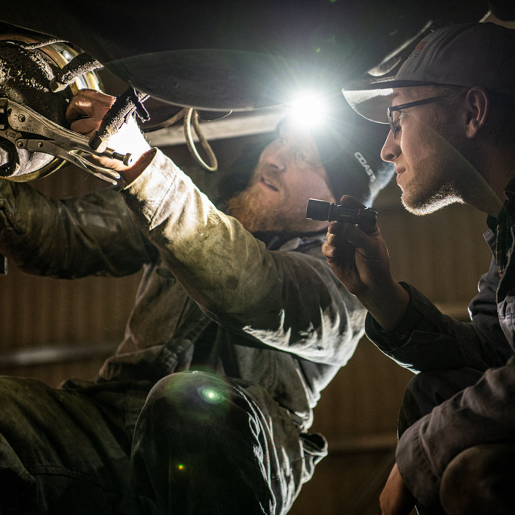 LINTERNA P/ CABEZA COAST XPH30R - 1200 LM - 185 MTS