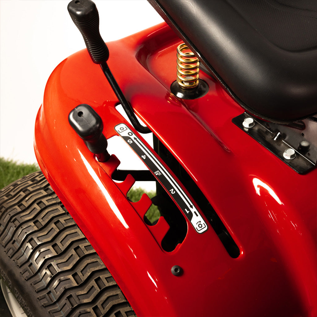 TRACTOR CORTA CÉSPED YARD MACHINES 17,5 HP