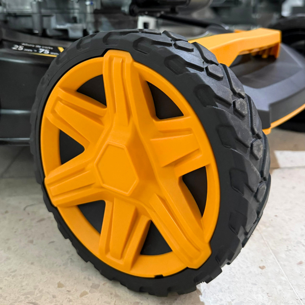 CORTA CÉSPED A COMBUSTIÓN STARK PRO 750 C/ AUTOPROPULSIÓN