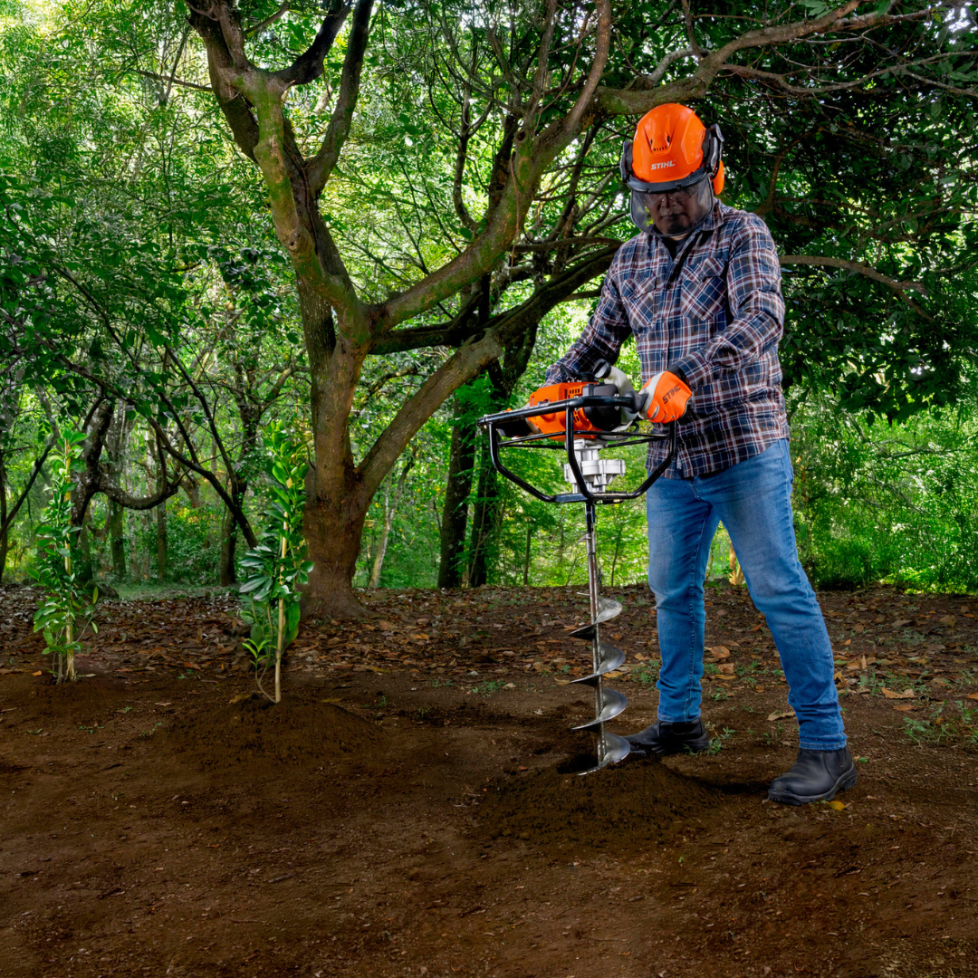 PERFORADORA DE SUELO BT 230