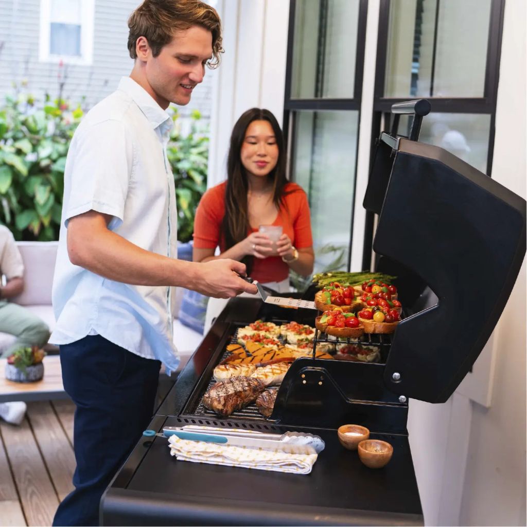 PARRILLA A GAS CHAR-BROIL PRO SERIES 4 QUEMADORES